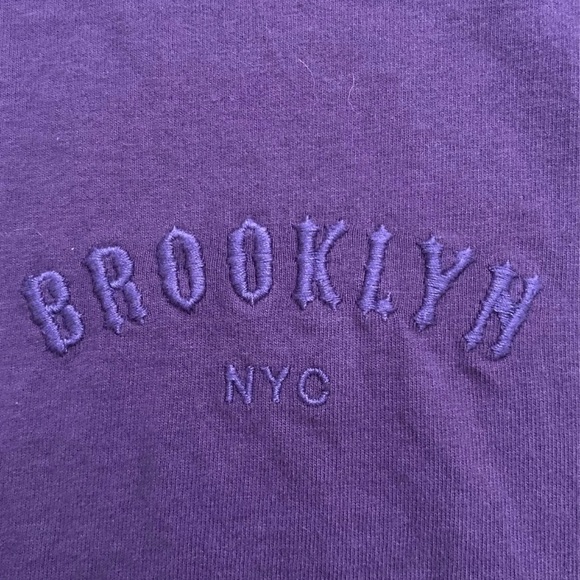 Rare Brandy Melville Brooklyn Top - Picture 2 of 3